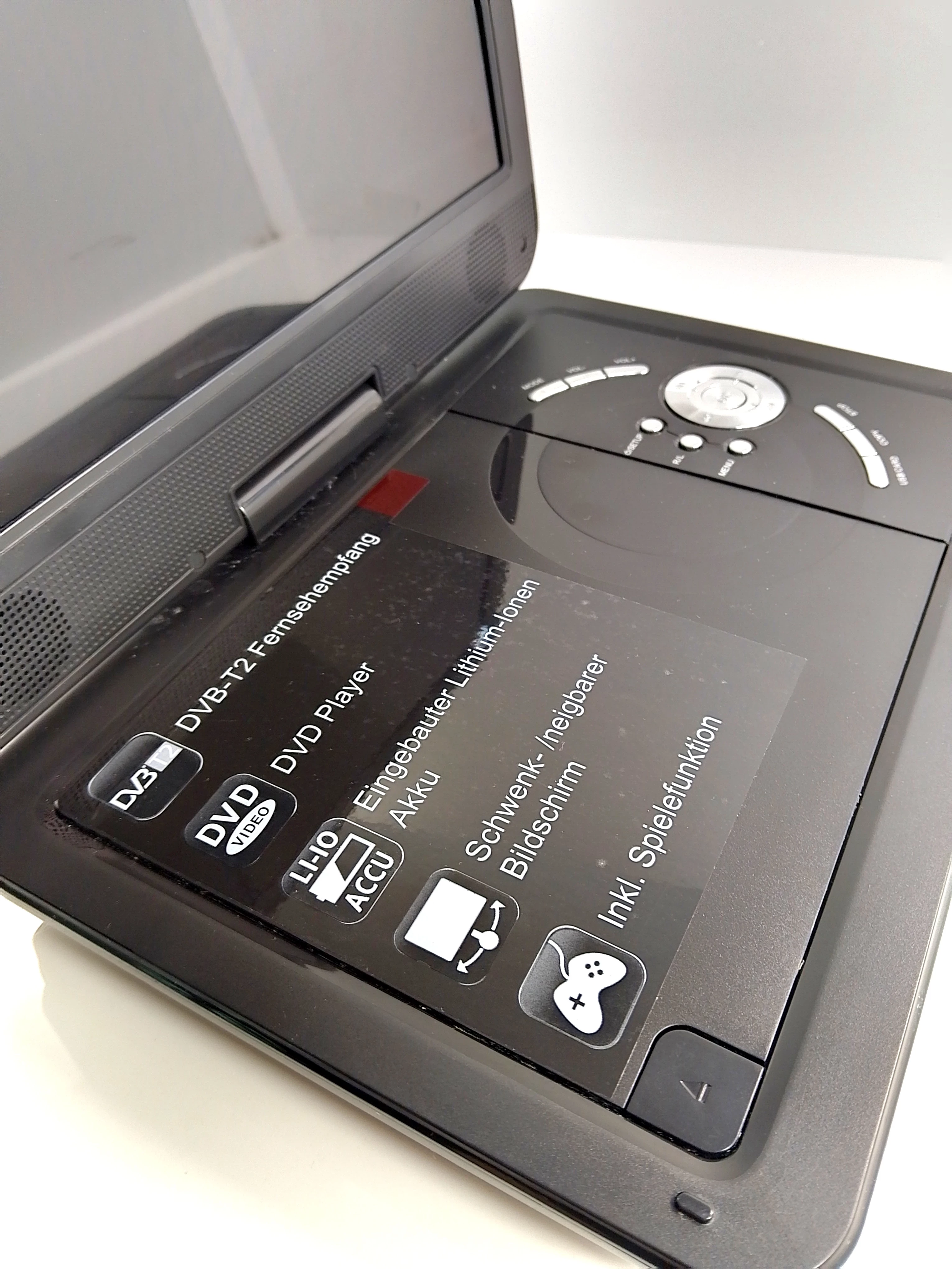 przenosny-samochodowy-odtwarzacz-dvd-soundmaster-1910sw-formaty-dzwieku-1439-1