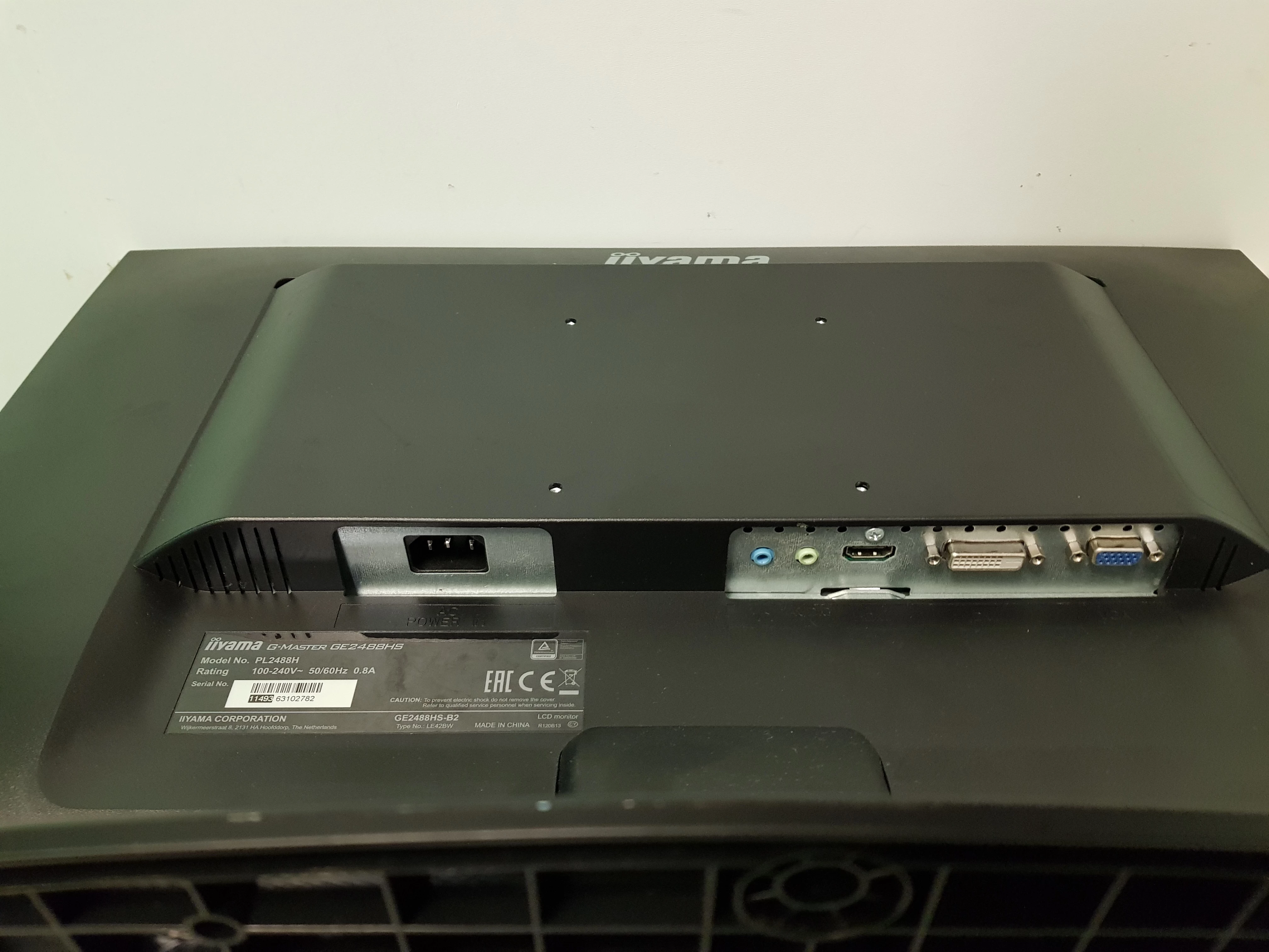 iiyama-g-master-ge2488hs-polecam-stan-11323-2