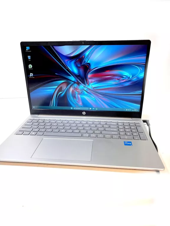 LAPTOP HP 250 G10 TPN-Q286