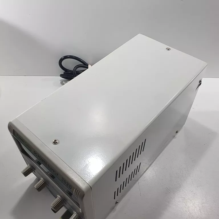 ZASILACZ LABORATORYJNY 302D 30V/2A DC LED POWERLAB