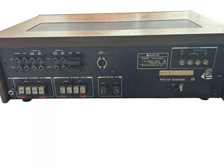 AMPLITUNER STEREO SANYO DCX 4000L 1975 ROK