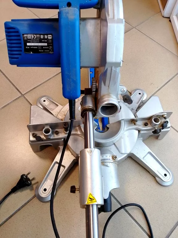 UKOŚNICA MEEC TOOLS 1050W IP20 190MM NIEBIESKA GOL