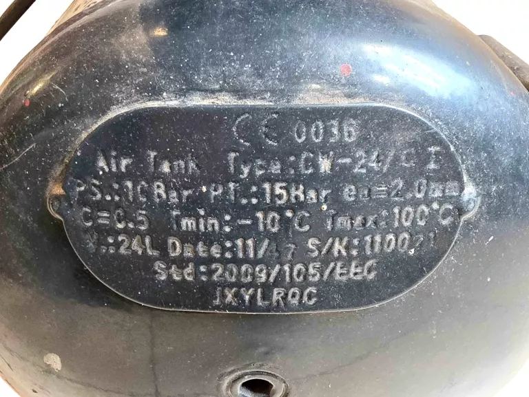 kompresor-sprezarka-rockworth-lt24-pojemnosc-zbiornika-2400