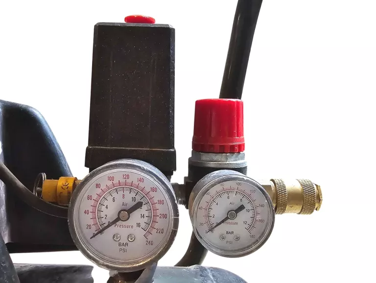 kompresor-sprezarka-rockworth-lt24-cisnienie-maksymalne-800