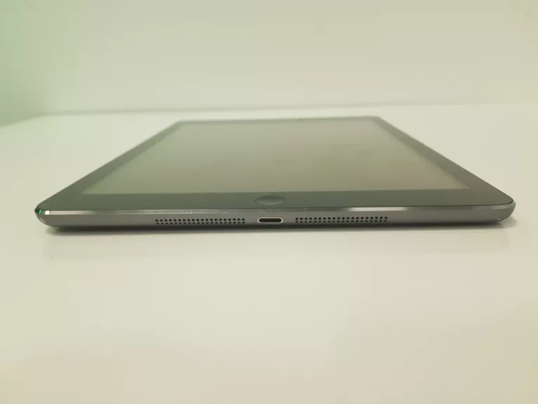 TABLET IPAD AIR MD791FD/A 16GB POLECAM!