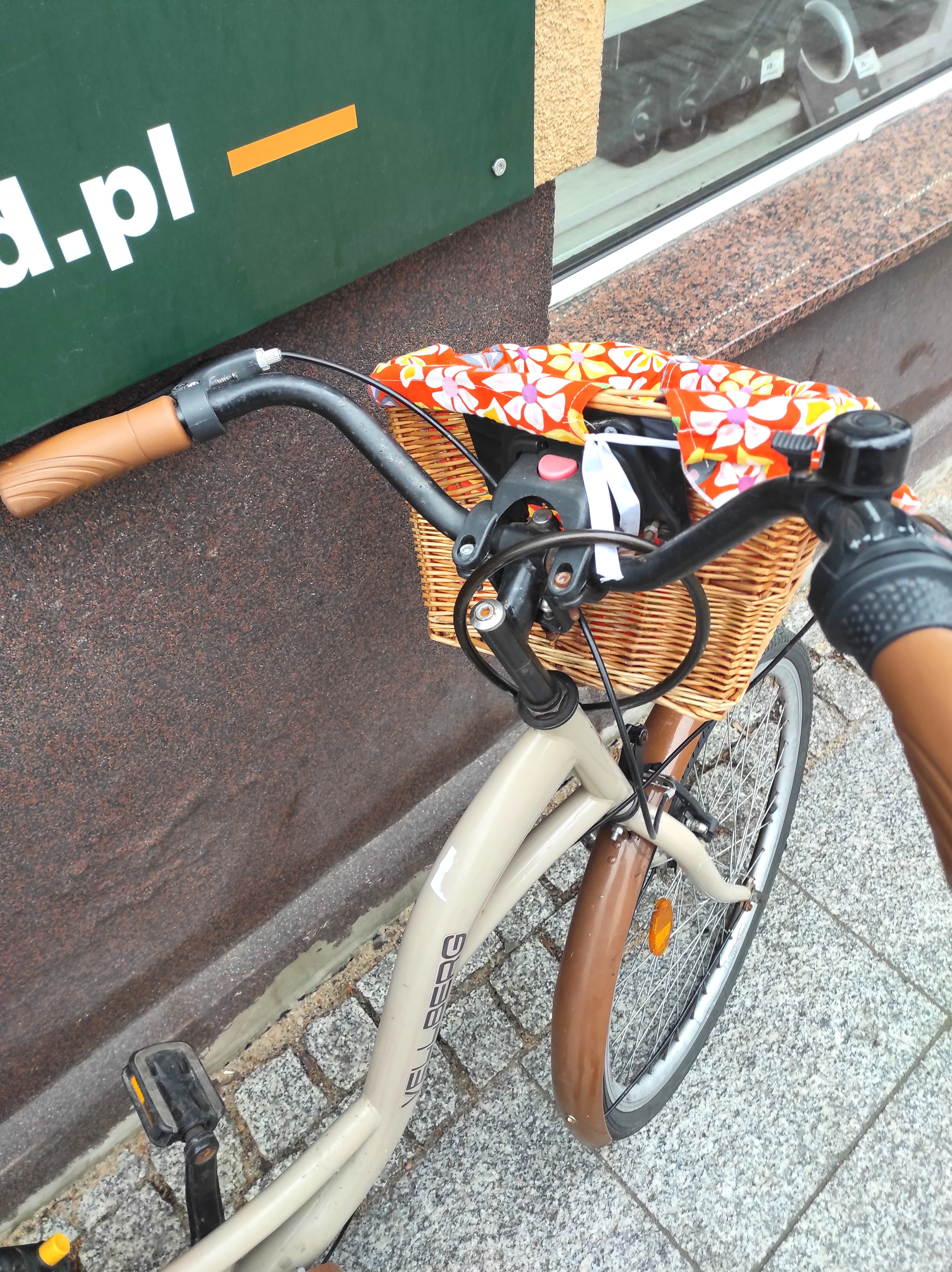 rower-miejski-vellberg-26-cali-koszyk-rozmiar-ramy-23-cale