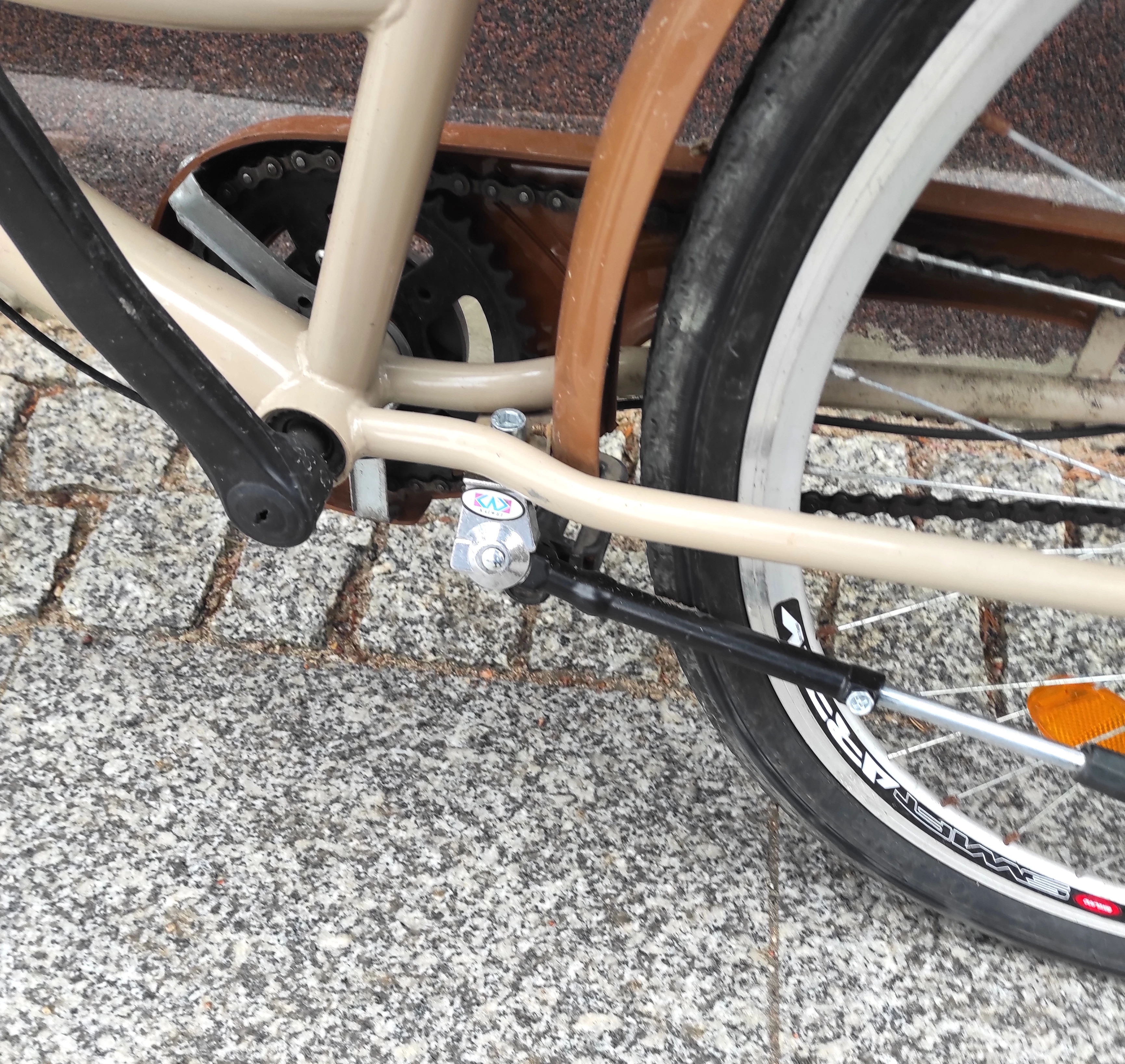 rower-miejski-vellberg-26-cali-koszyk-stan-uzywany