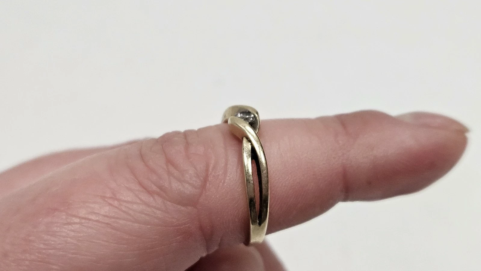 sliczny-zloty-pierscionek-585-14k-173g-rozmiar-11-marka-248811-958954