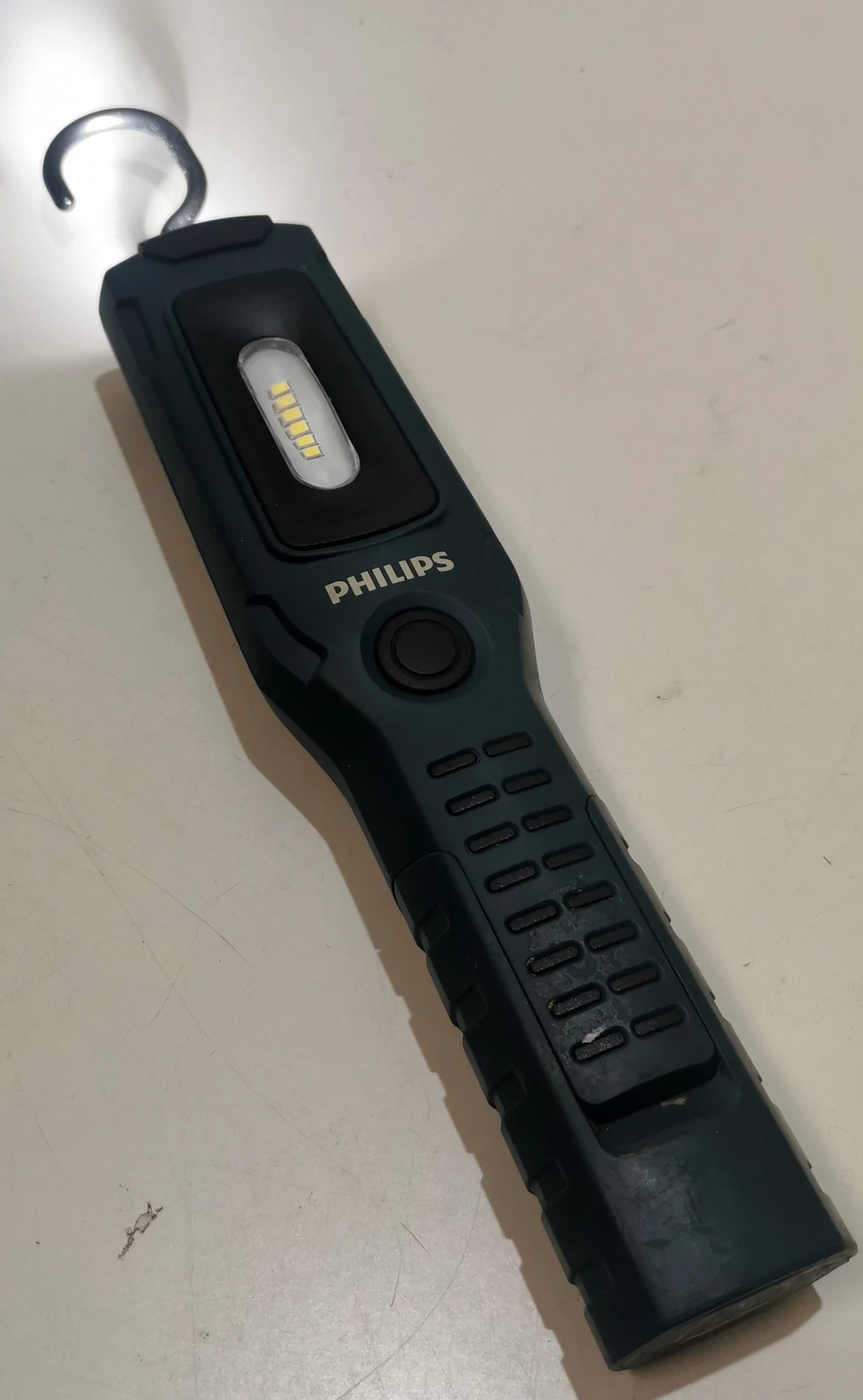 latarka-warsztatowa-philips-ecopro-40-stan-uzywany