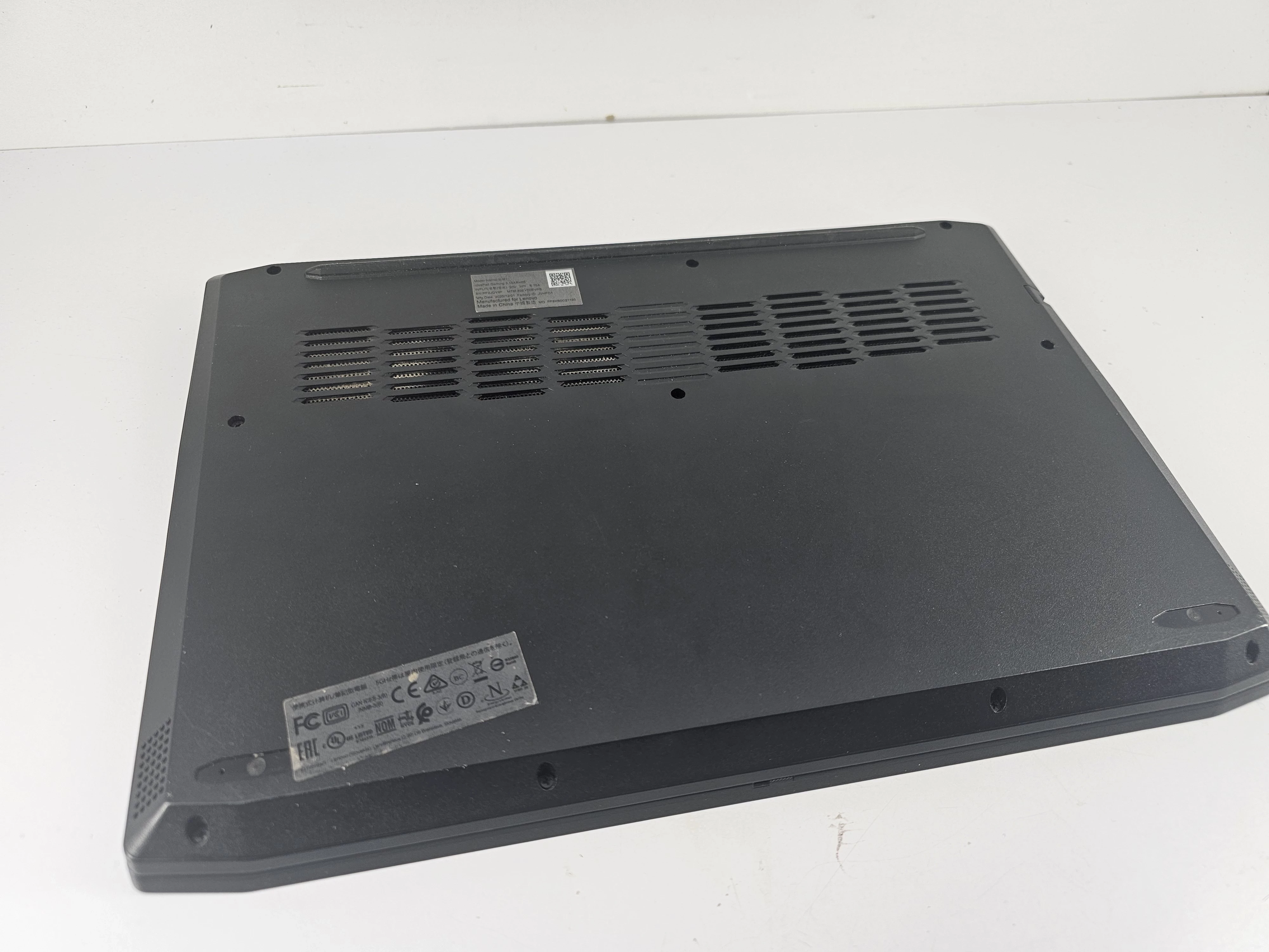 laptop-lenovo-ideapad-gaming-3-15arh05-ryzen78gb512gbwin11-rodzaj-karty-graficznej-grafika-zintegrowana