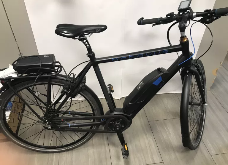 ROWER ELEKTRYCZNY BATAVUS RAZER Z ŁADOWARKĄ I DOKUMENTAMI