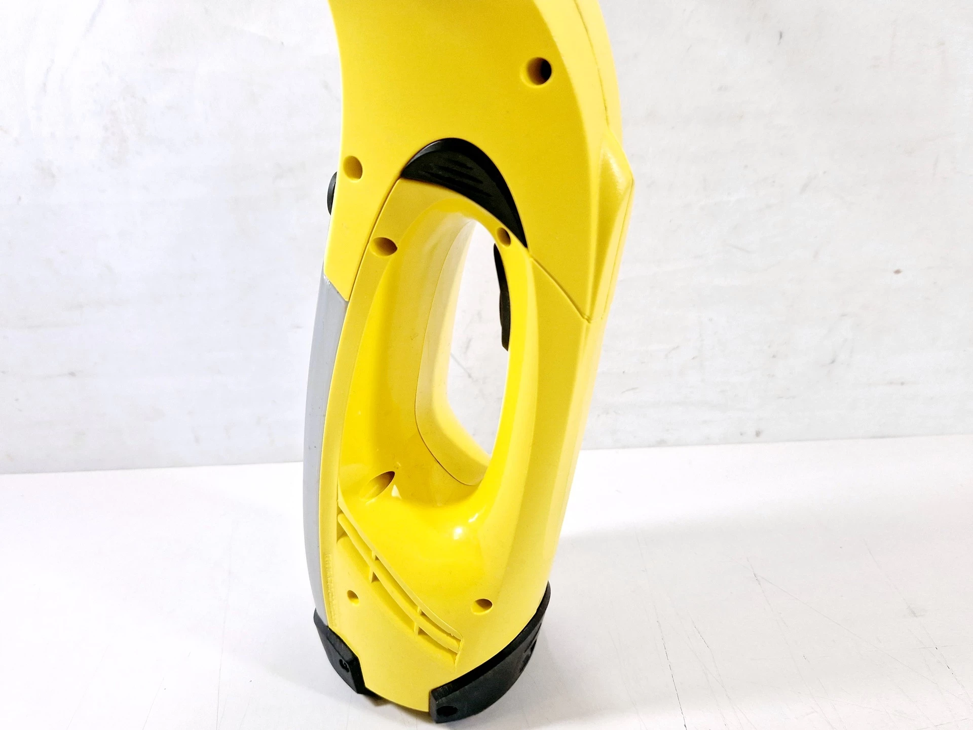 myjka-do-okien-karcher-wv-classic-1633-1690-product-id-8f2d1f5e-afe4-4755-b698-73aa173834ab