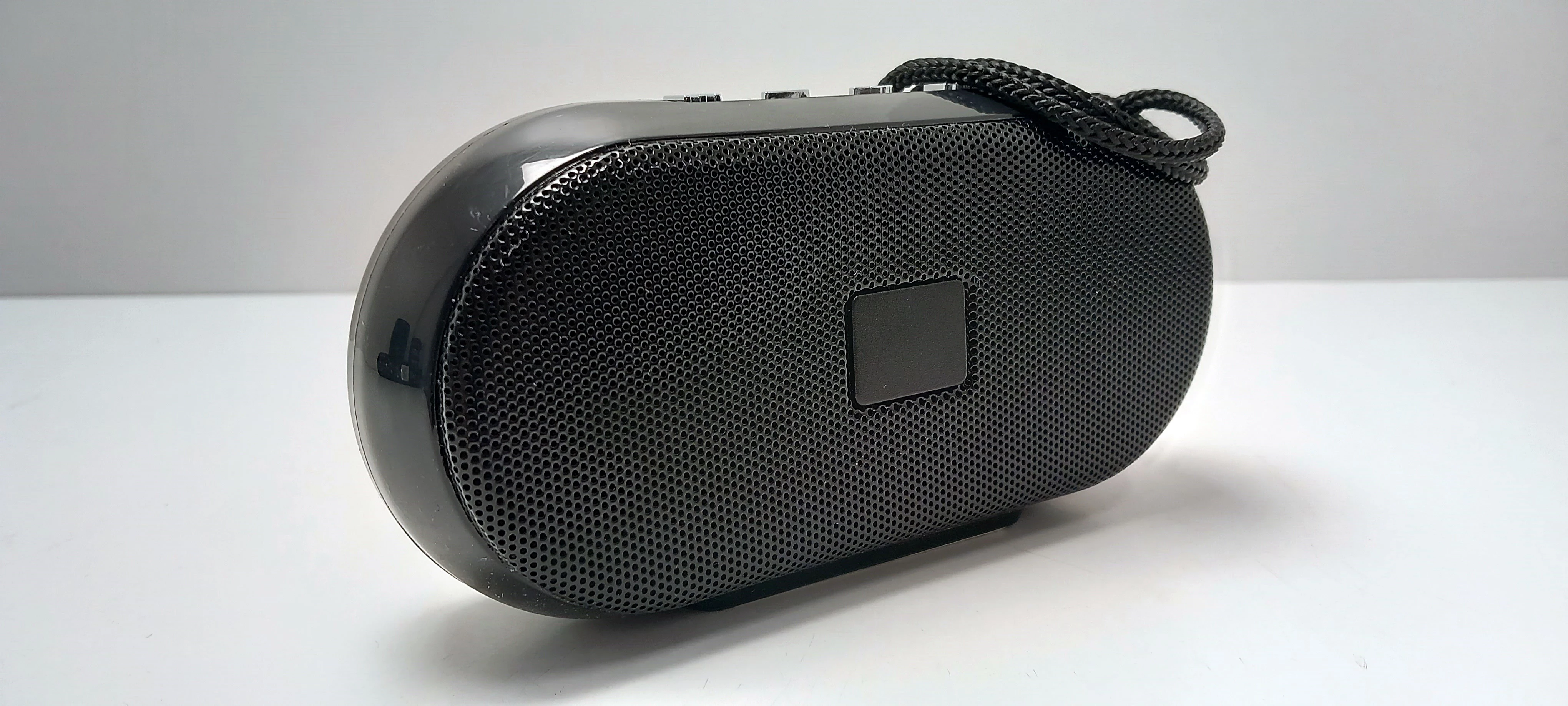 glosnik-przenosny-bluetooth-dasounds-st-tg179-funkcje-odtwarzanie-plikow-audio