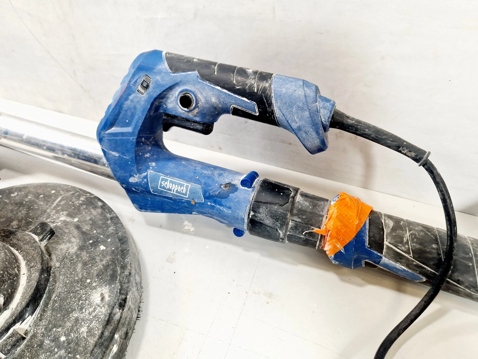 szlifierka-do-gipsu-zyrafa-scheppach-ds930-710w-product-id-81fa701d-c1f0-46a5-9c0a-c5279fe266cd