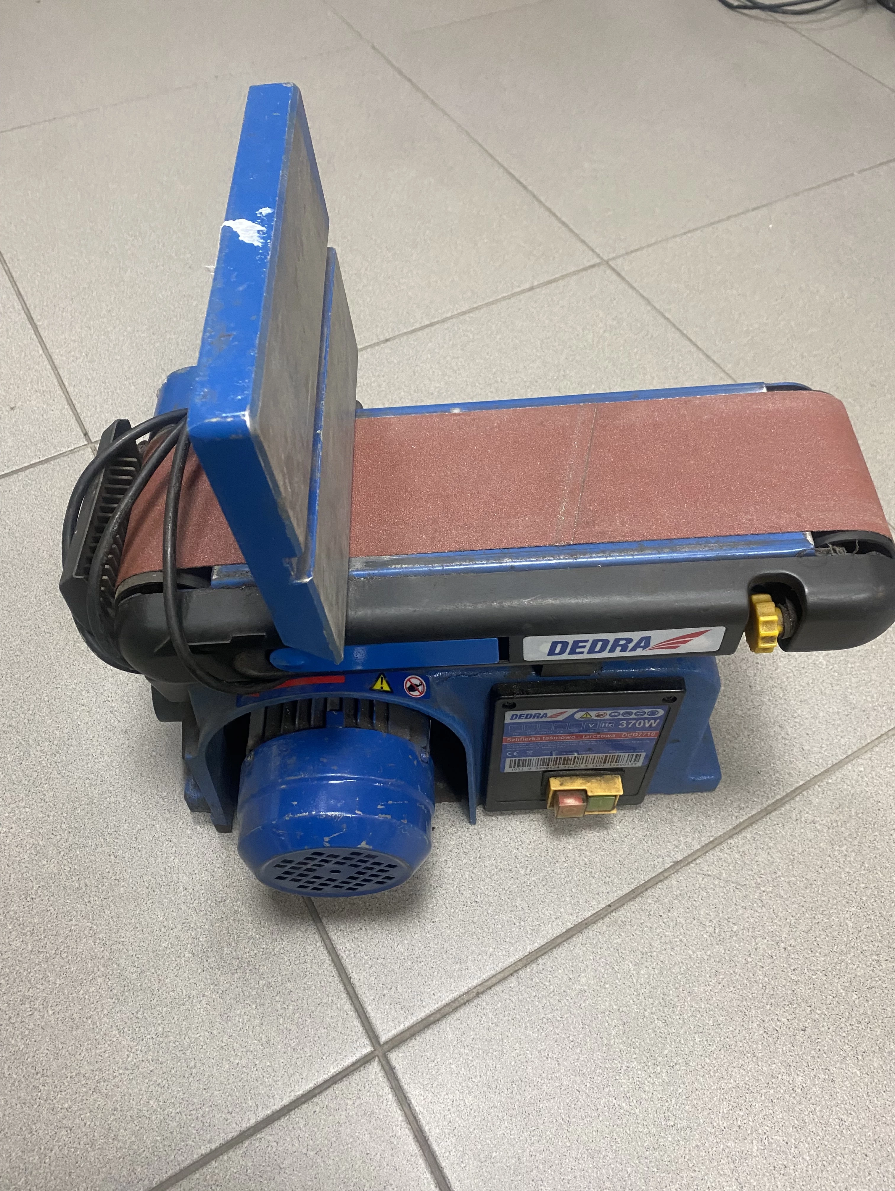 szlifierka-tasmowa-dedra-ded7718-limanowskiego-89-lodz