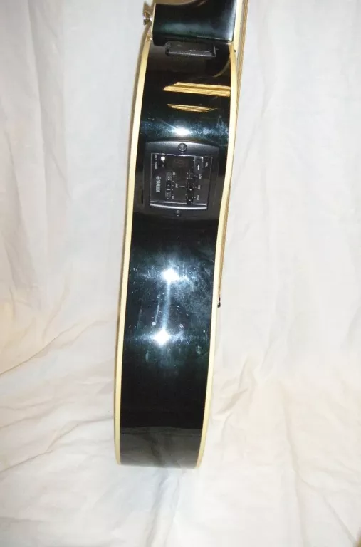GITARA ELEKTROAKUSTYCZNA YAMAHA APX 600