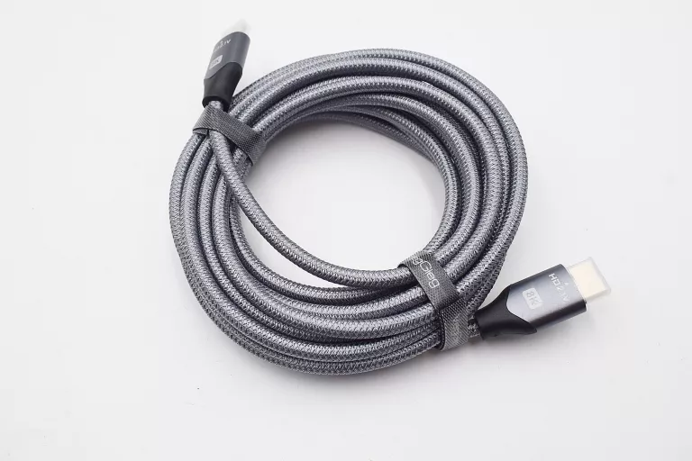 solidny-kabel-przylacze-hdmi-hdmi-plecionka-8k-21v-5m-os-piastowskie-74a-poznan