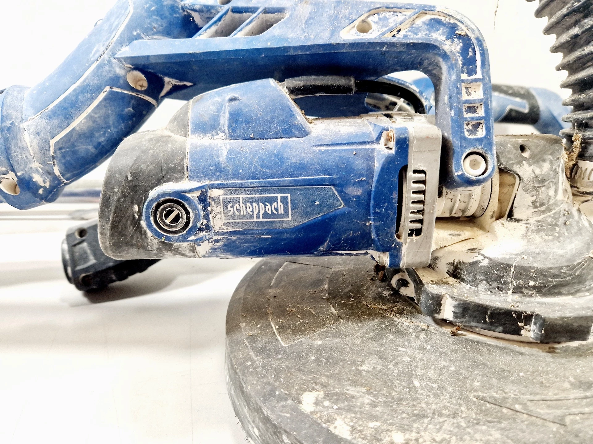 szlifierka-do-gipsu-zyrafa-scheppach-ds930-710w-ean-gtin-04046664044550