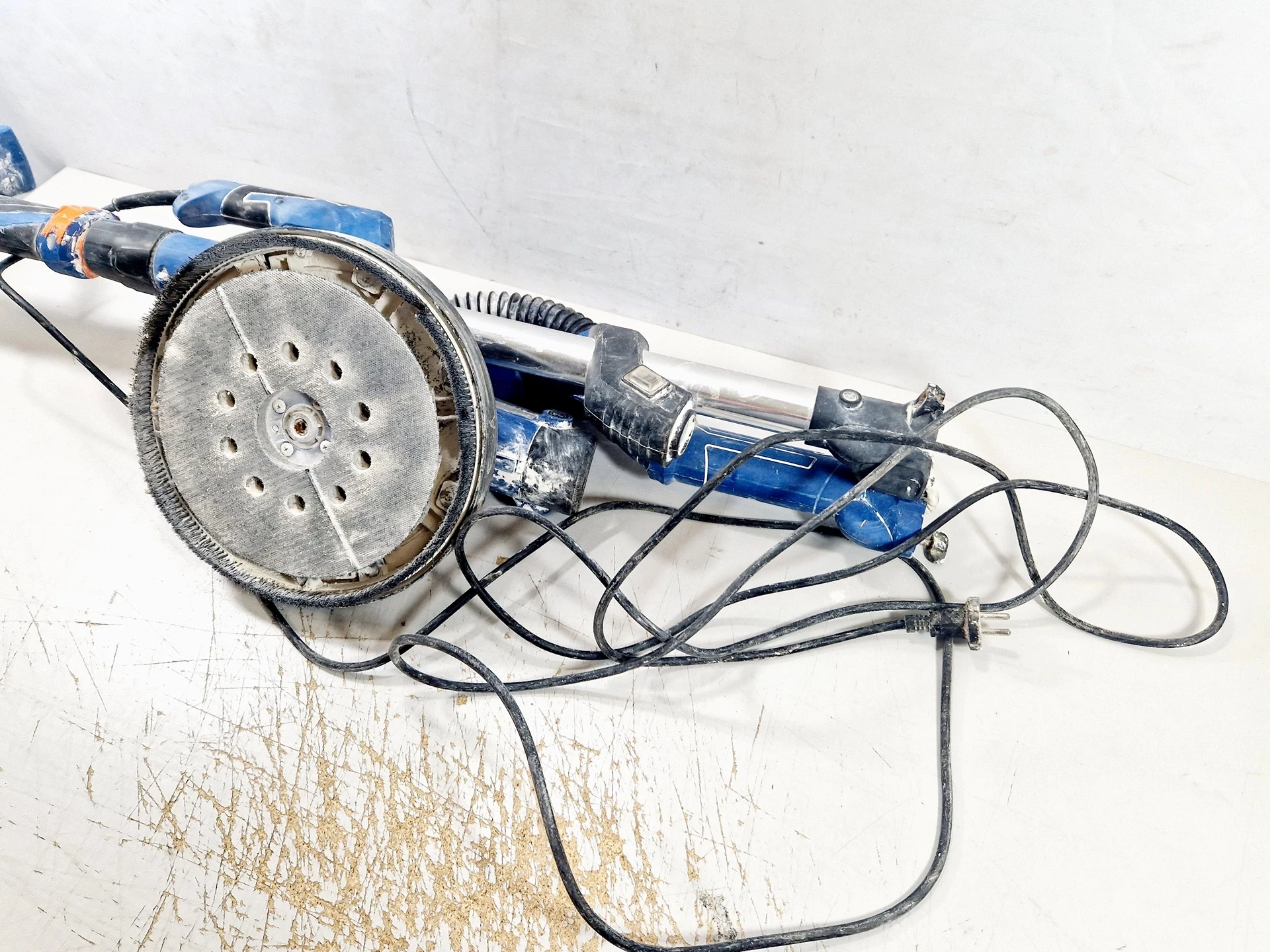 szlifierka-do-gipsu-zyrafa-scheppach-ds930-710w-marka-scheppach