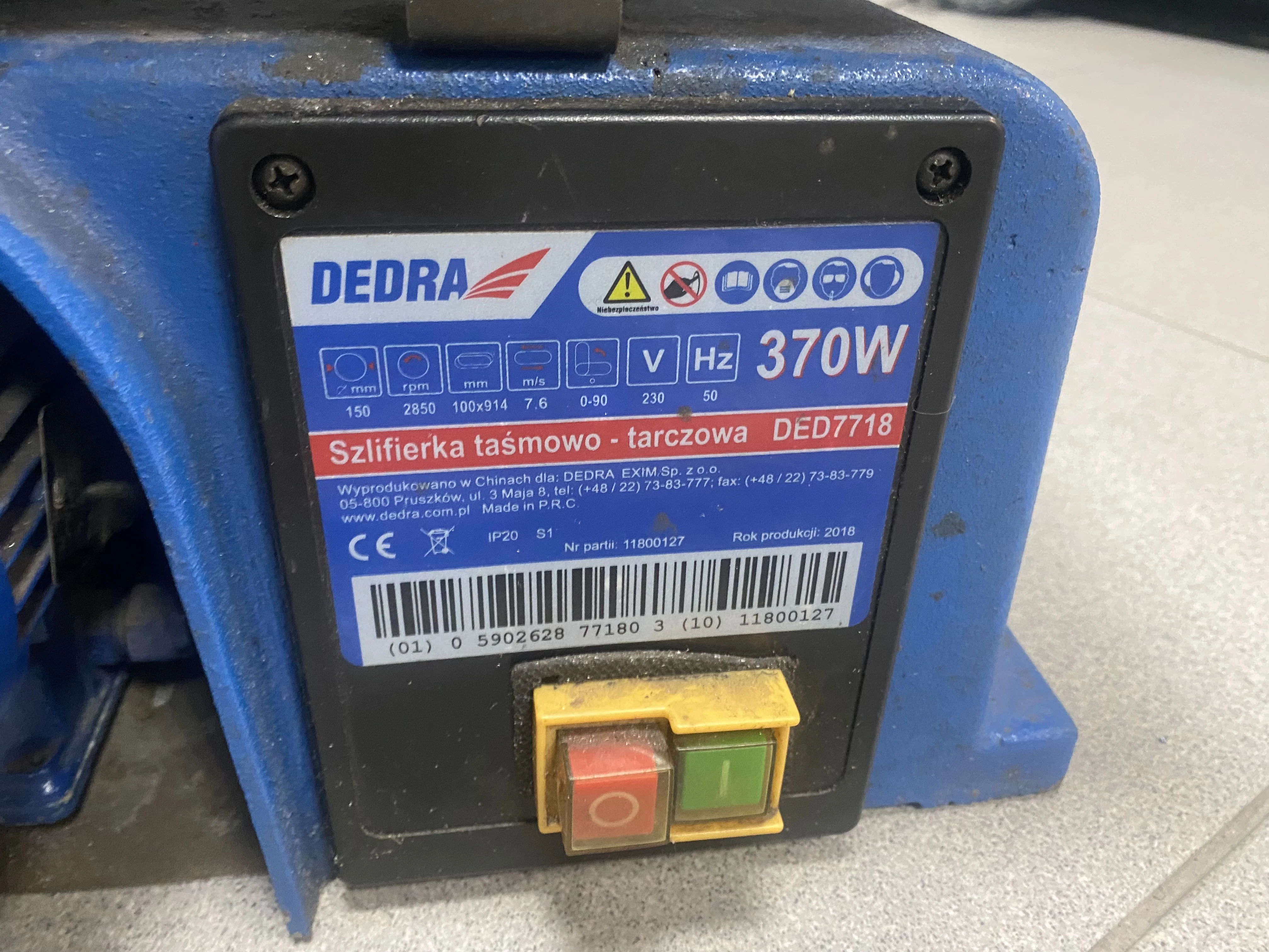 szlifierka-tasmowa-dedra-ded7718-rodzaj-zasilania-sieciowe