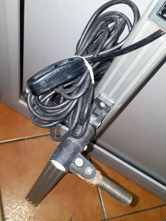 LAMPA SMUGOWA PODPORA PIHER 155-290CM UCHWYT 360 STOPNI