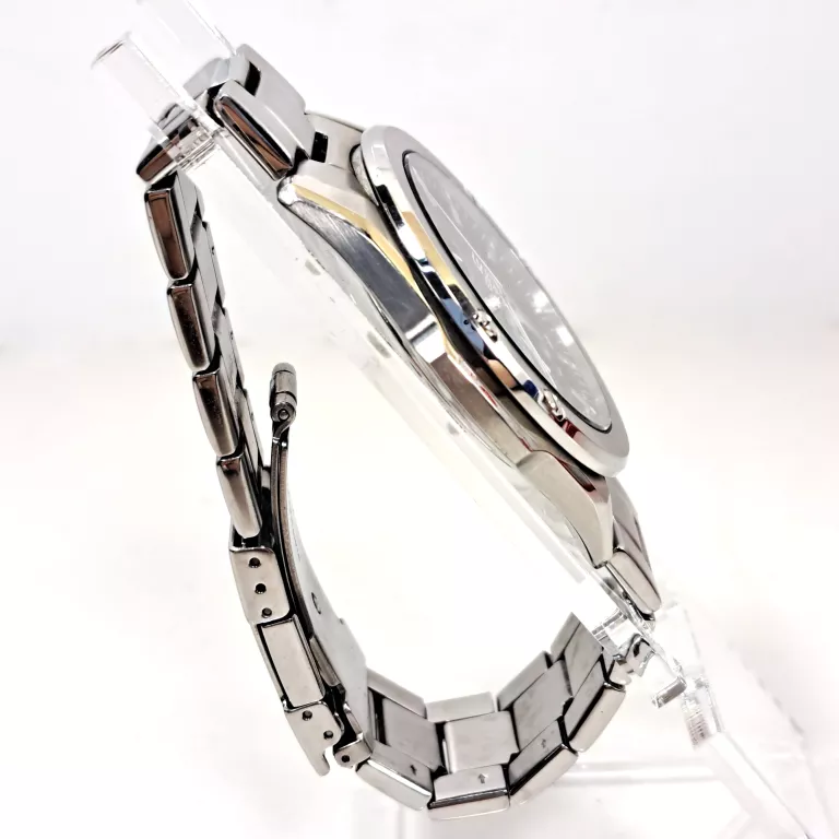 ZEGAREK CASIO EDIFICE EQB-1000 BRANSOLETA