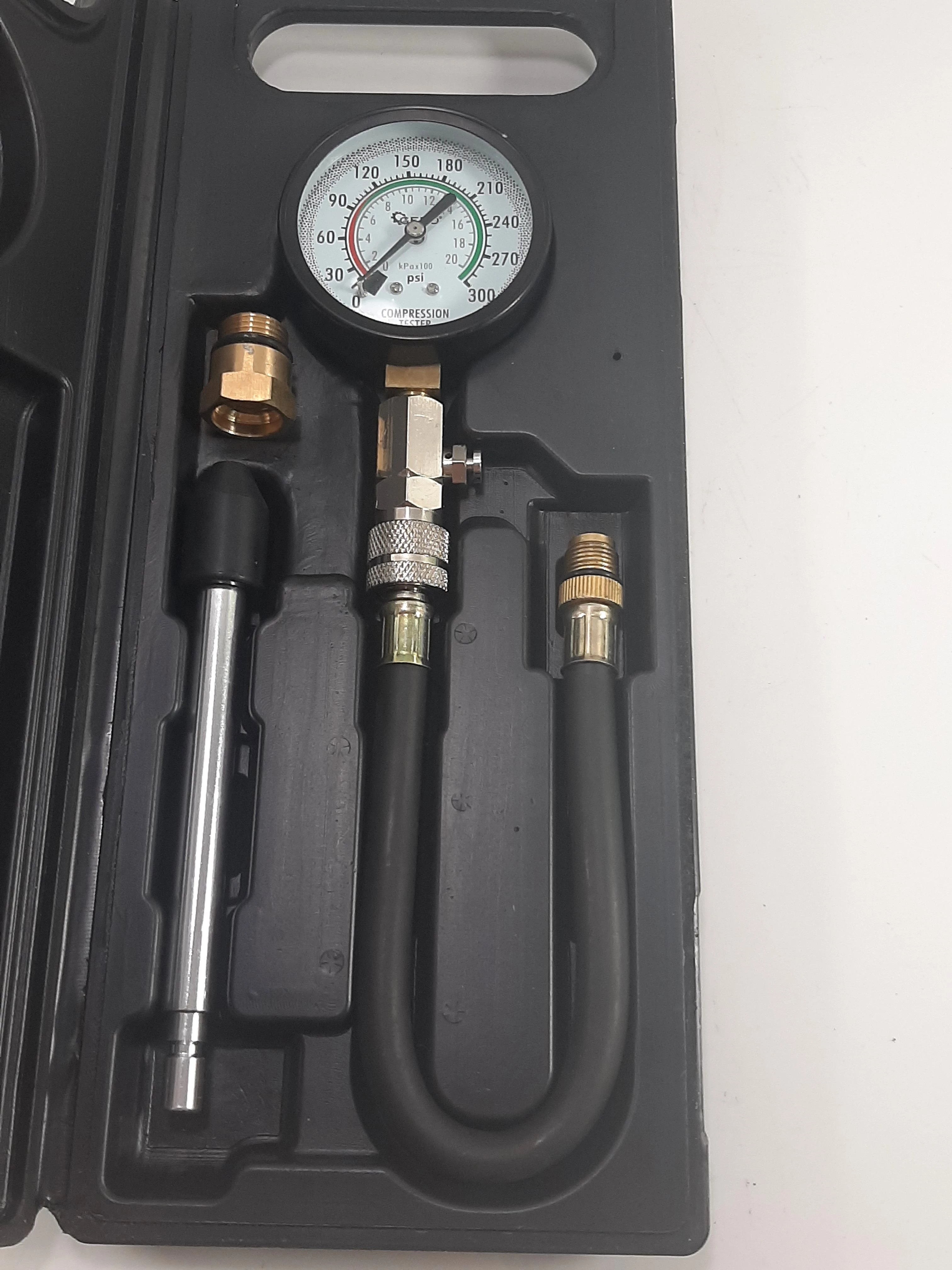 miernik-pomiar-tester-cisnienia-sprezania-manometr-geko-ean-gtin-6944352469877