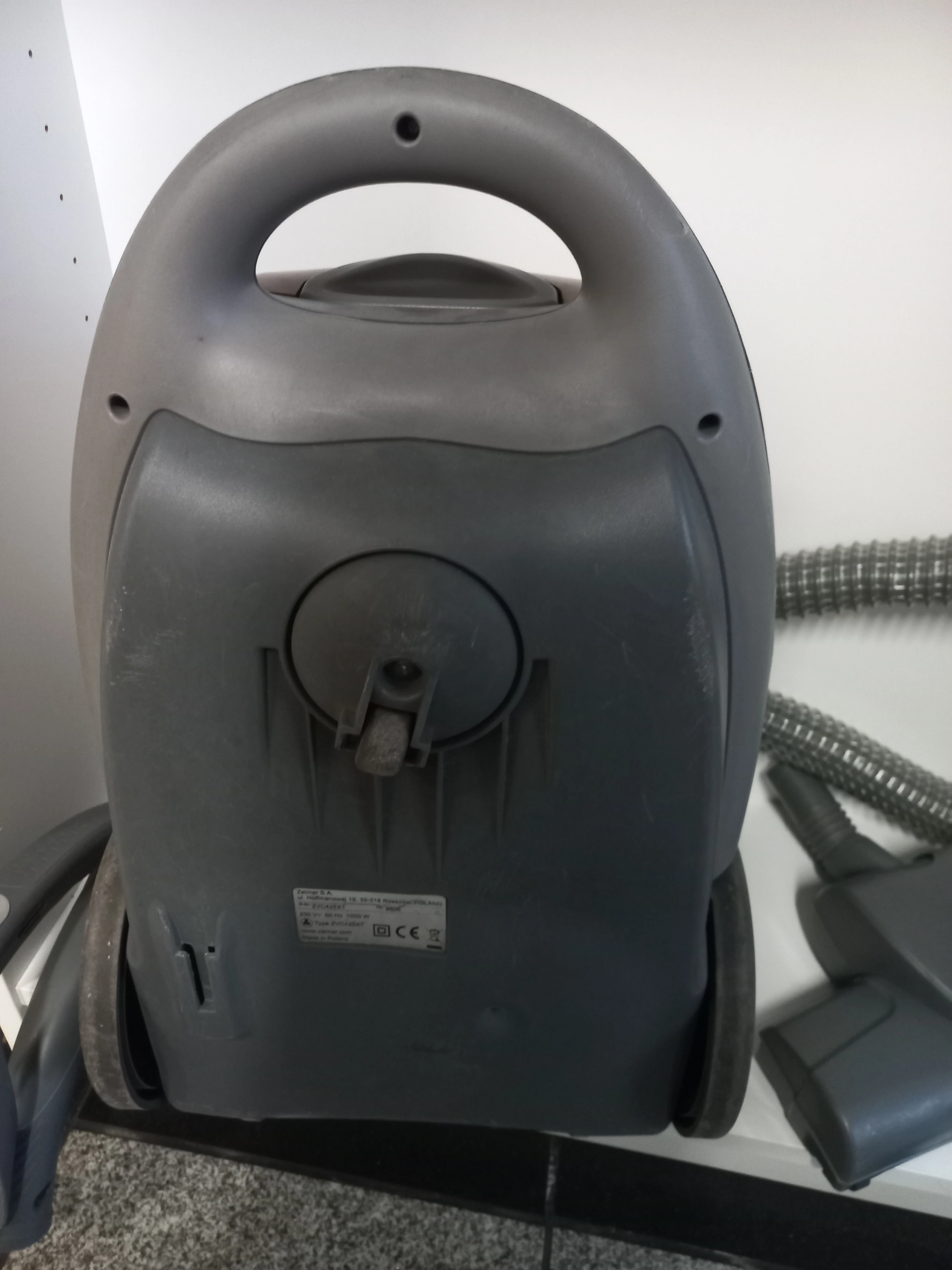 odkurzacz-zelmer-jupiter-1000w-rodzaj-odkurzacza-workowy