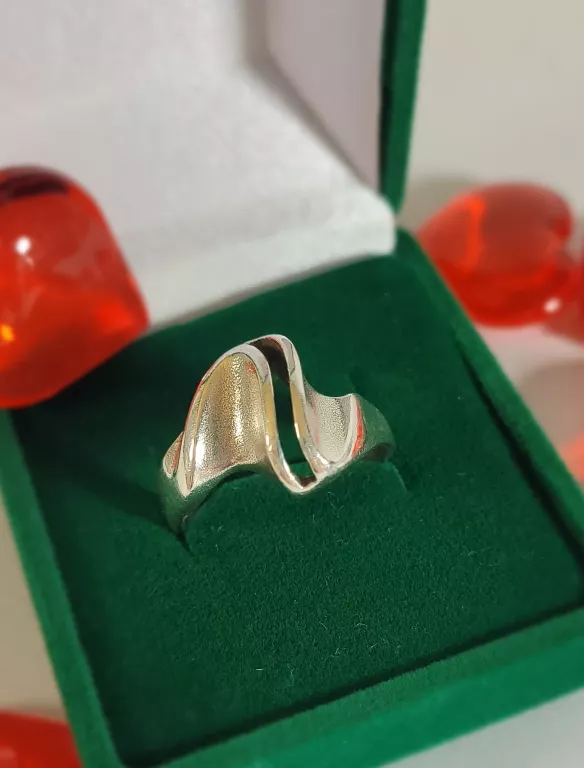 srebrny-pierscionek-565-gr-925-gr-stan-11323-2