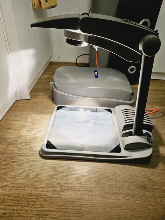 RZUTNIK FOLIOGRAMÓW PISMA NOBO QUANTUM 2523E