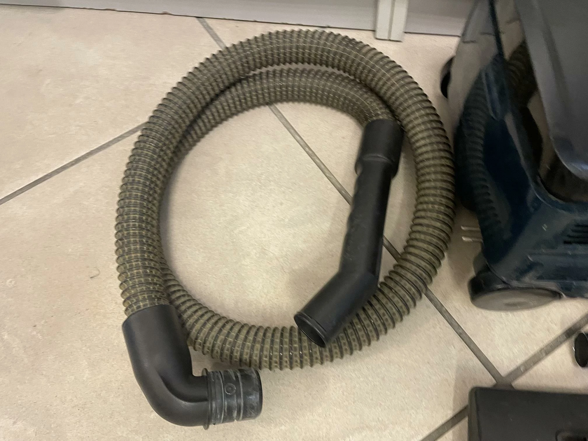 odkurzacz-zelmer-meteor-kolor-dominujacy-zoltyzloty