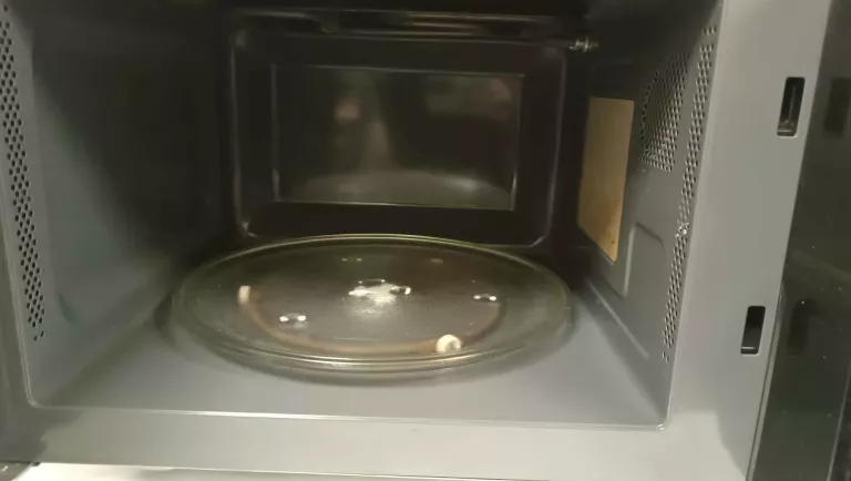 MIKROFALA ELECTROLUX EMS21400S