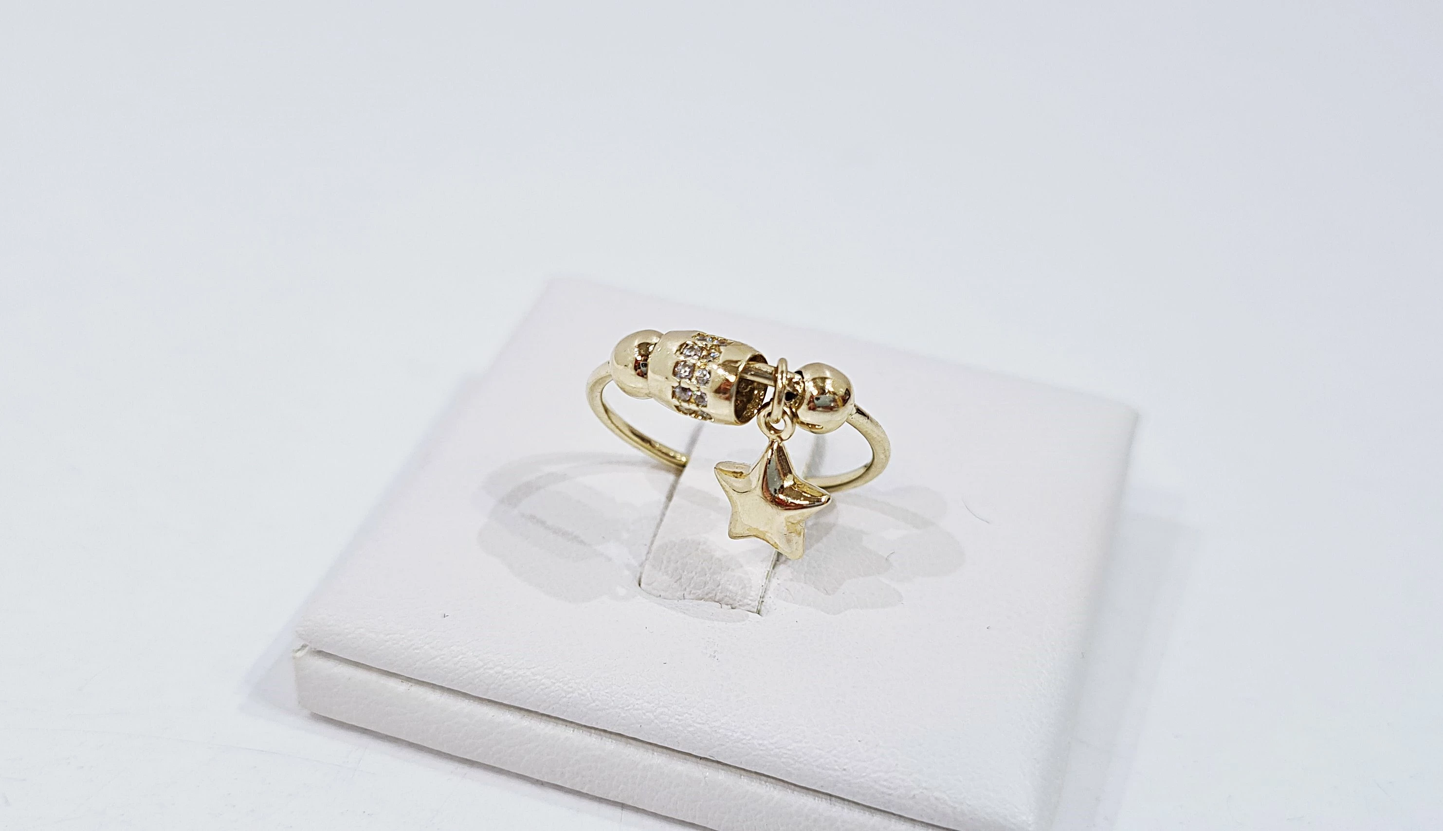 zloty-pierscionek-z-ruchomym-elementem-585-182-gwiazdka-marka-bez-marki