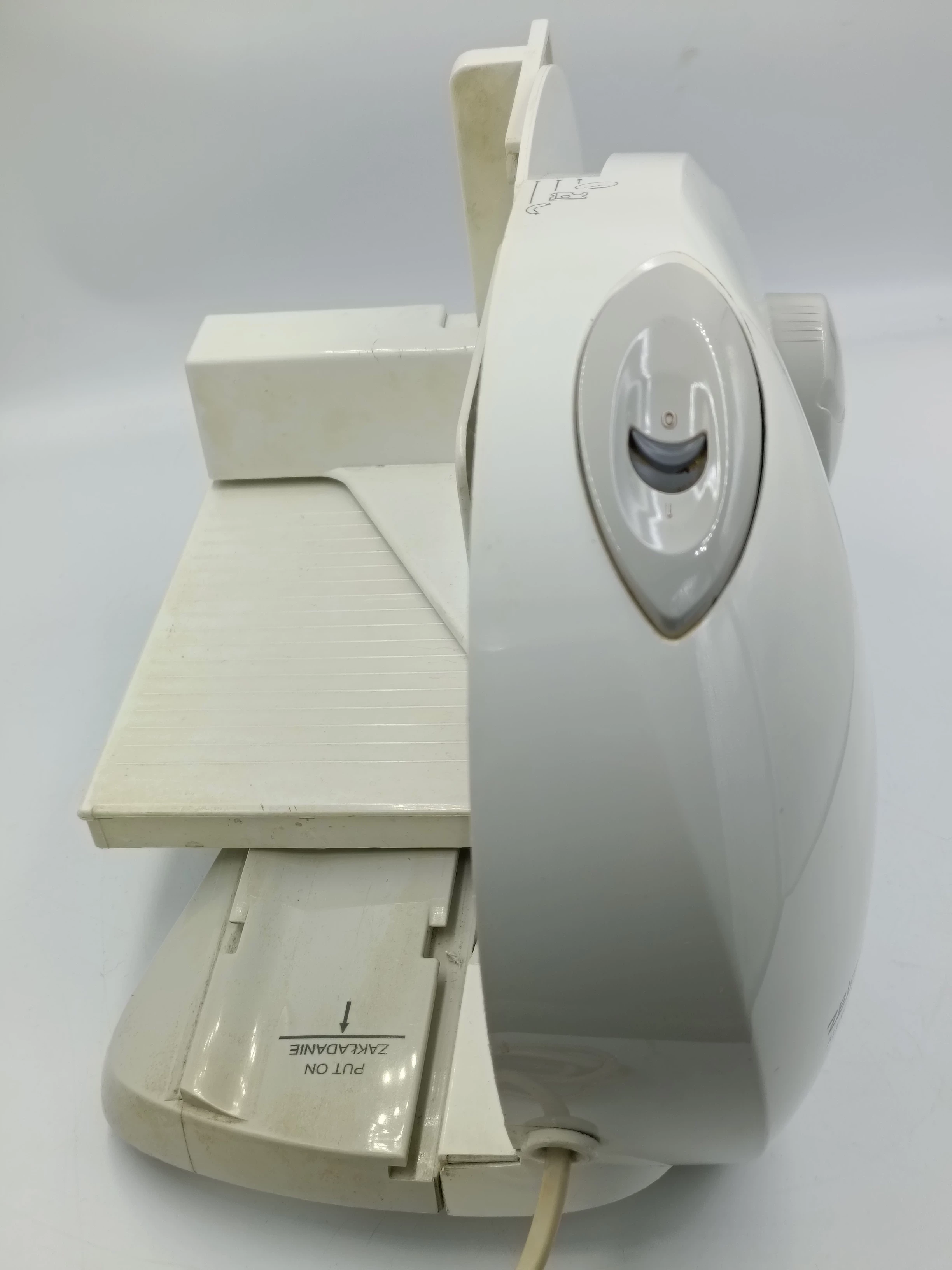 krajalnica-do-chleba-zelmer-alexis-young-zfs0715s-moc-200