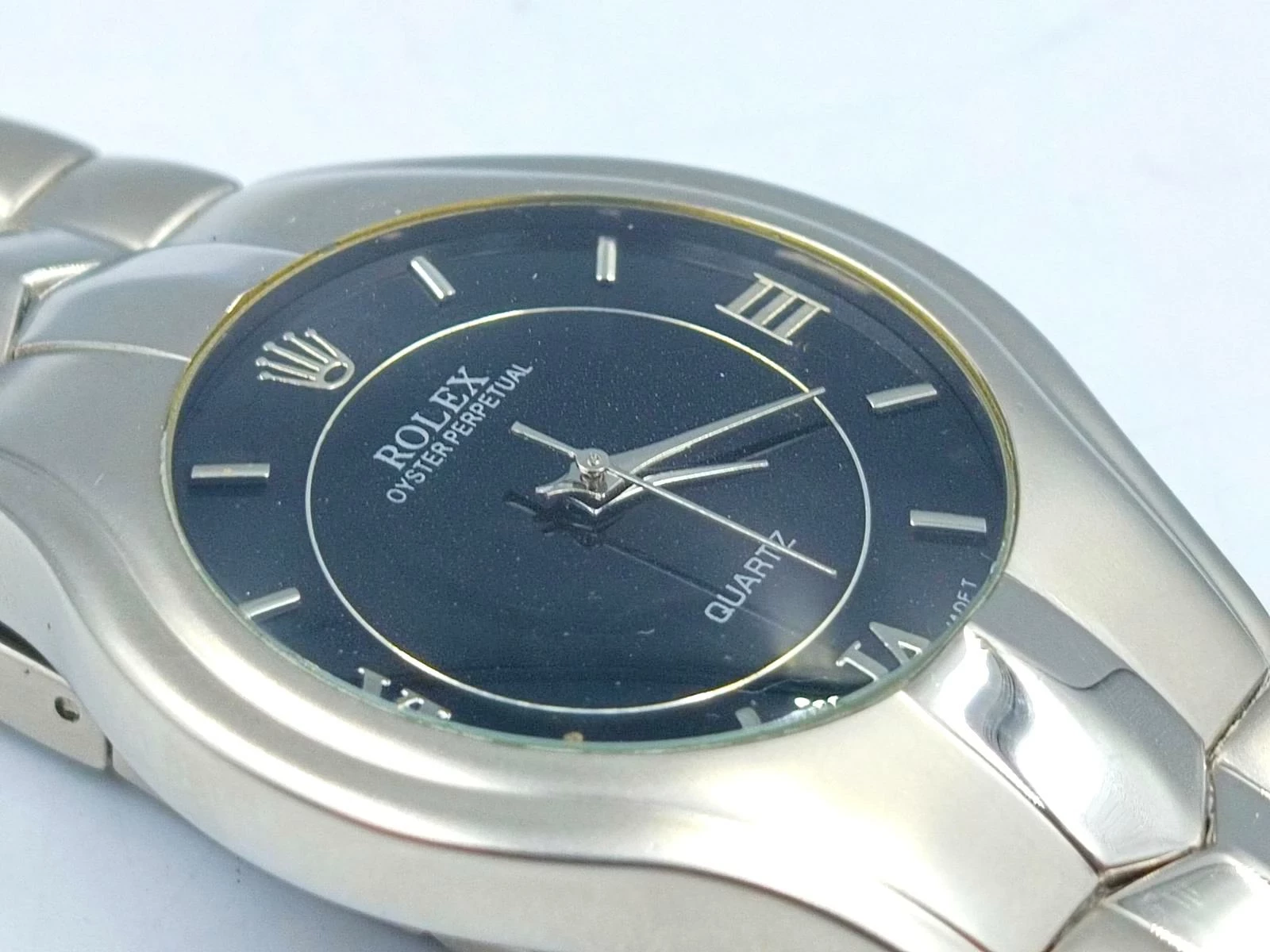 zegarek-meski-rolex-oyster-replika-ksztalt-koperty-okragla