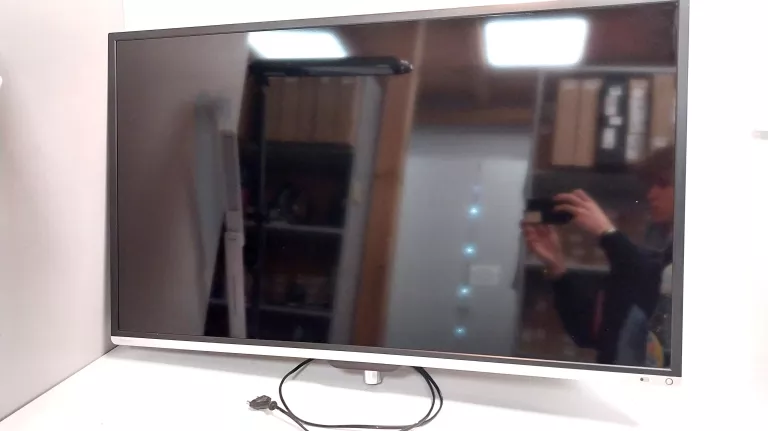 TELEWIZOR TOSHIBA 40L7335D/PILOT/UCHWYT ŚCIENNY