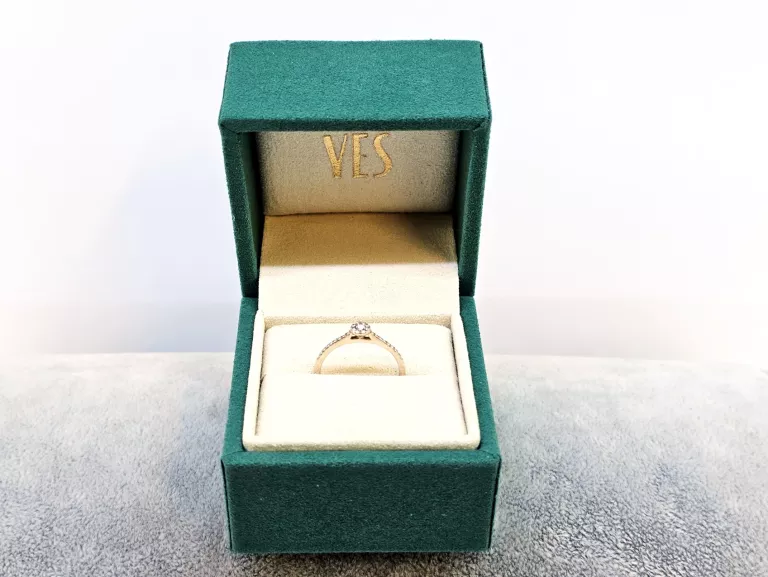 zloty-pierscionek-585094gr14010ct-27-szt-stan-uzywany