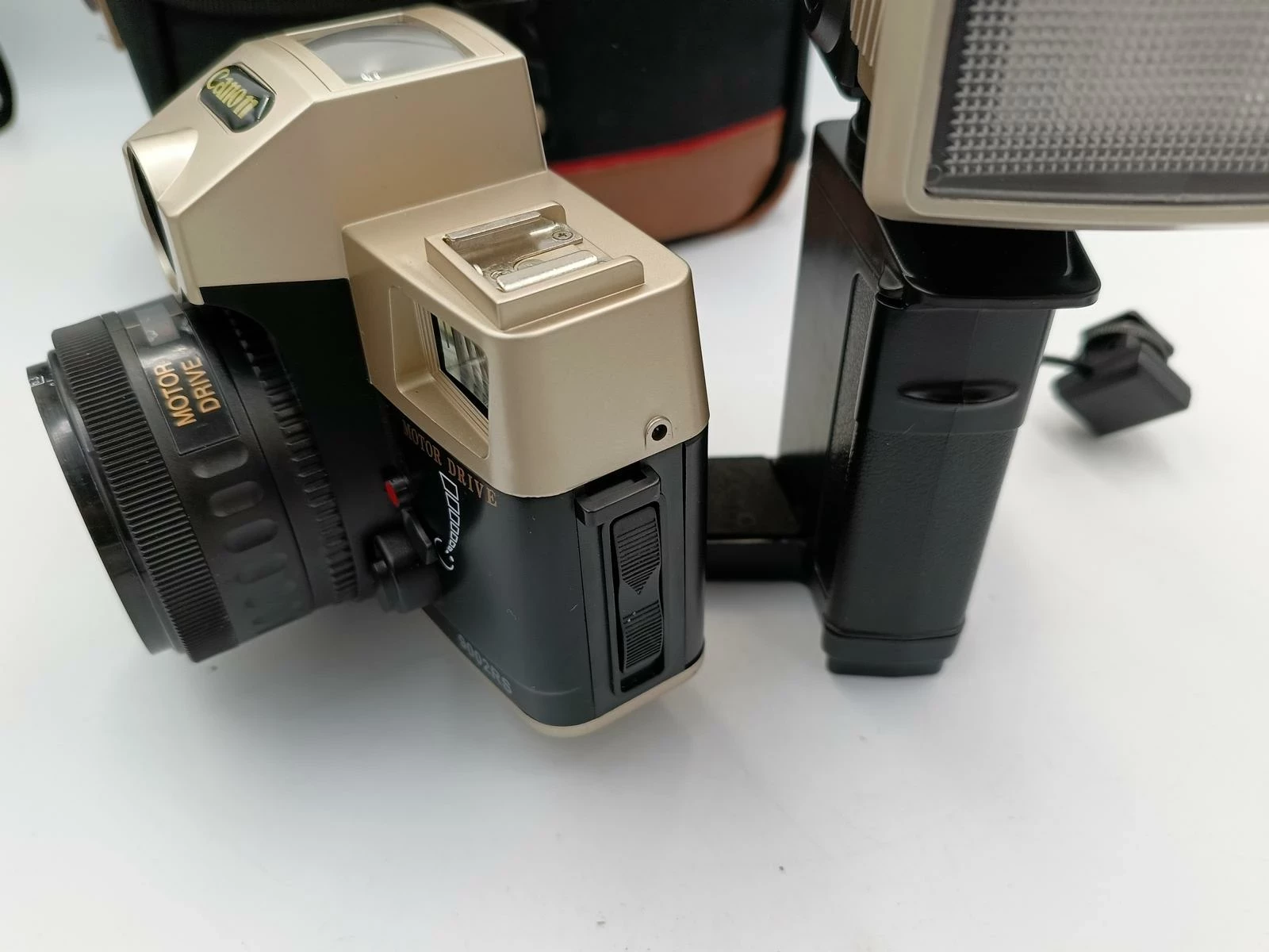 aparat-canon-9002rs-torba-lampa-blyskowa-opis-3-maja-23-chorzow