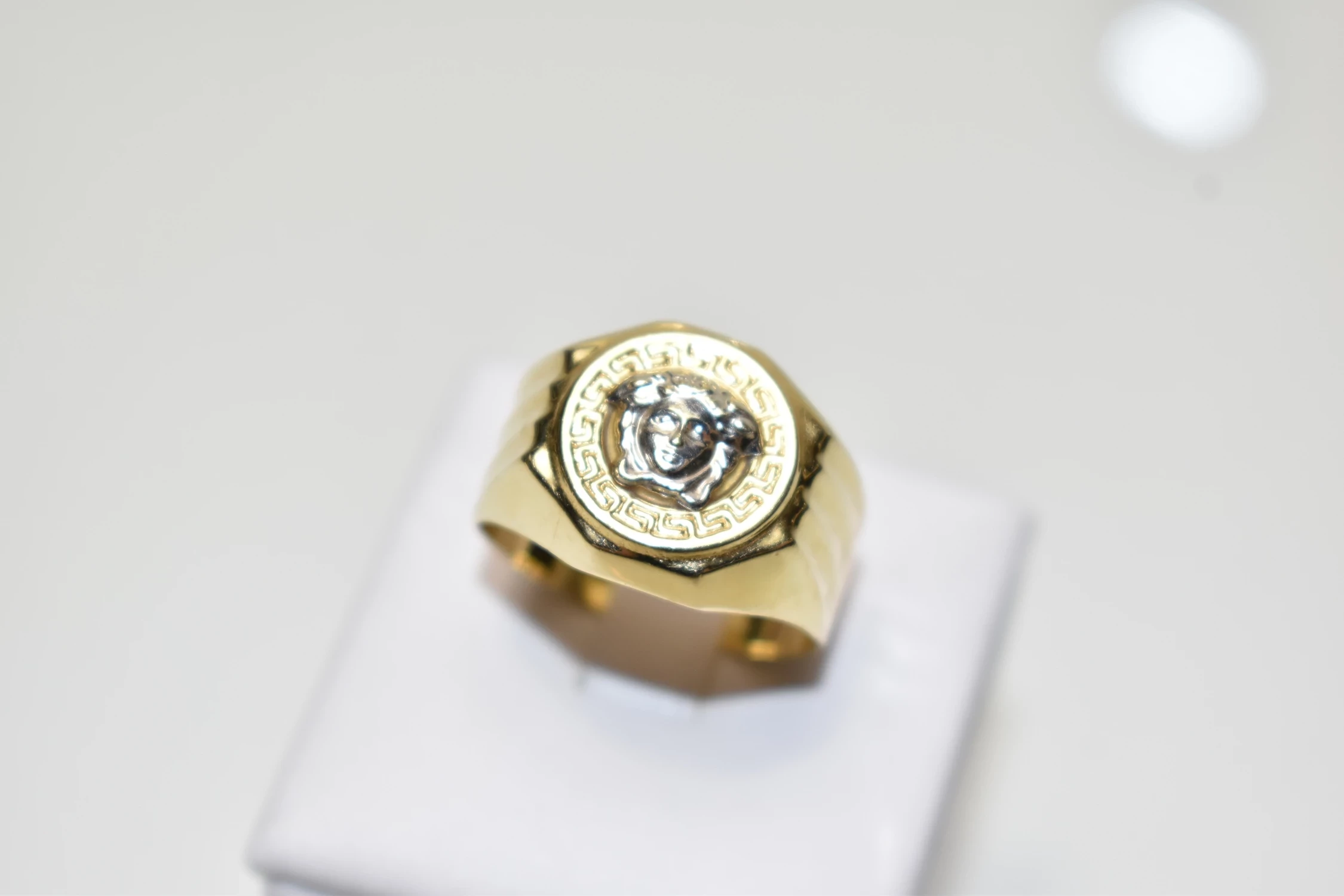 cudowny-zloty-sygnet-versace-585-465g-r30-stan-uzywany