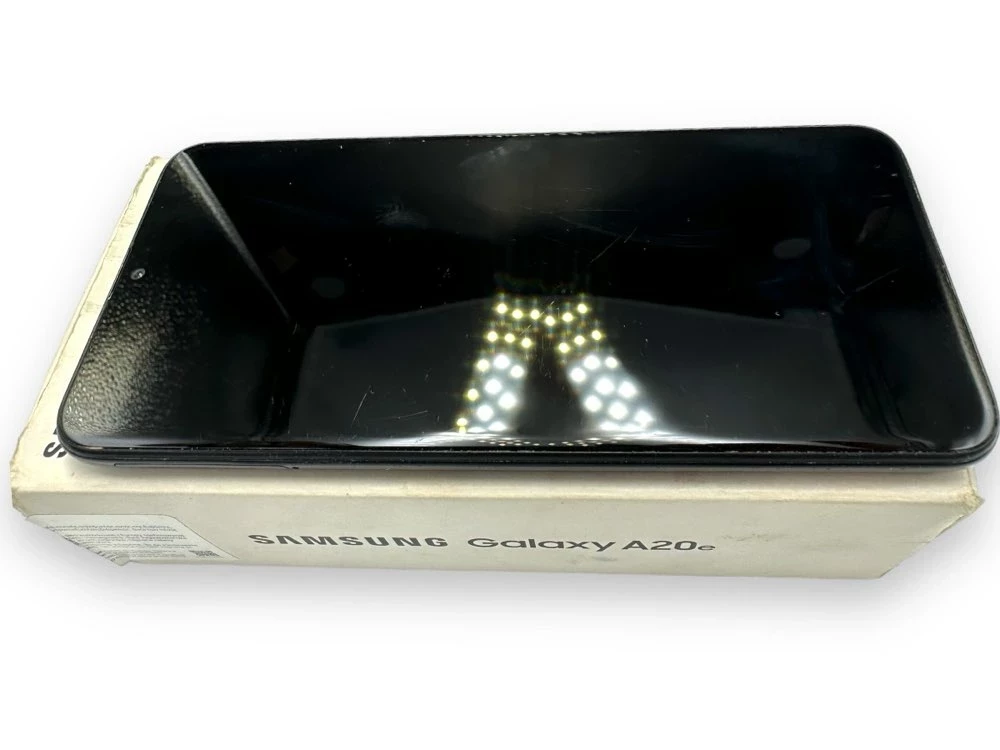 telefon-samsung-galaxy-a20e-typ-smartfon