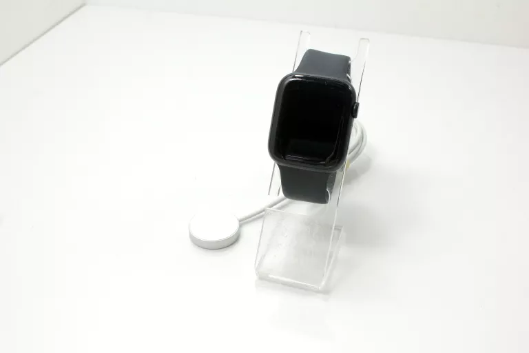 APPLE WATCH 8 ZABLOKOWANY