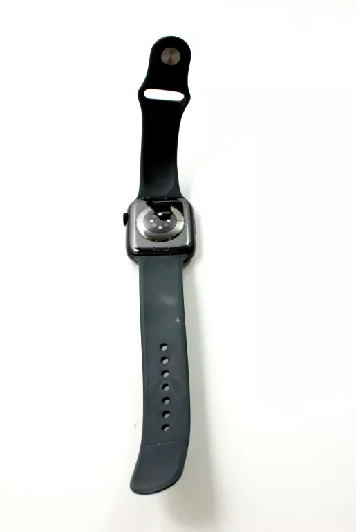 APPLE WATCH 8 ZABLOKOWANY