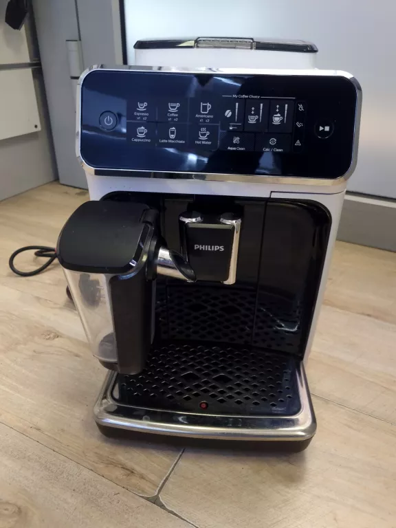 AUTOMATYCZNY EKSPRES CIŚNIENIOWY DO KAWY PHILIPS EP2210/10 1500W BIAŁY