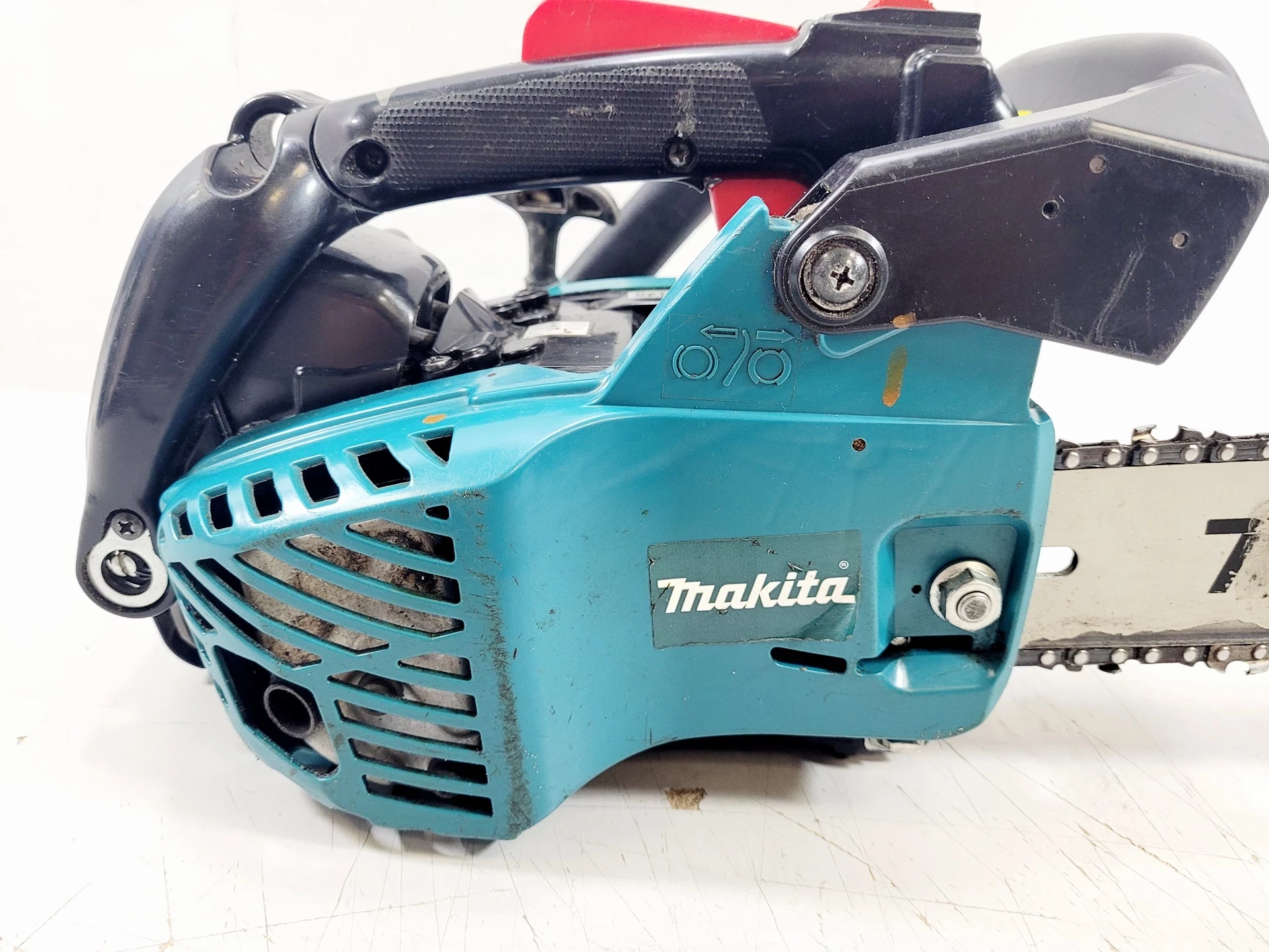 makita-ea3110t-pilarka-lancuchowa-spalinowa-product-id-f4ad320f-d076-48c7-bb30-123a5aee740e
