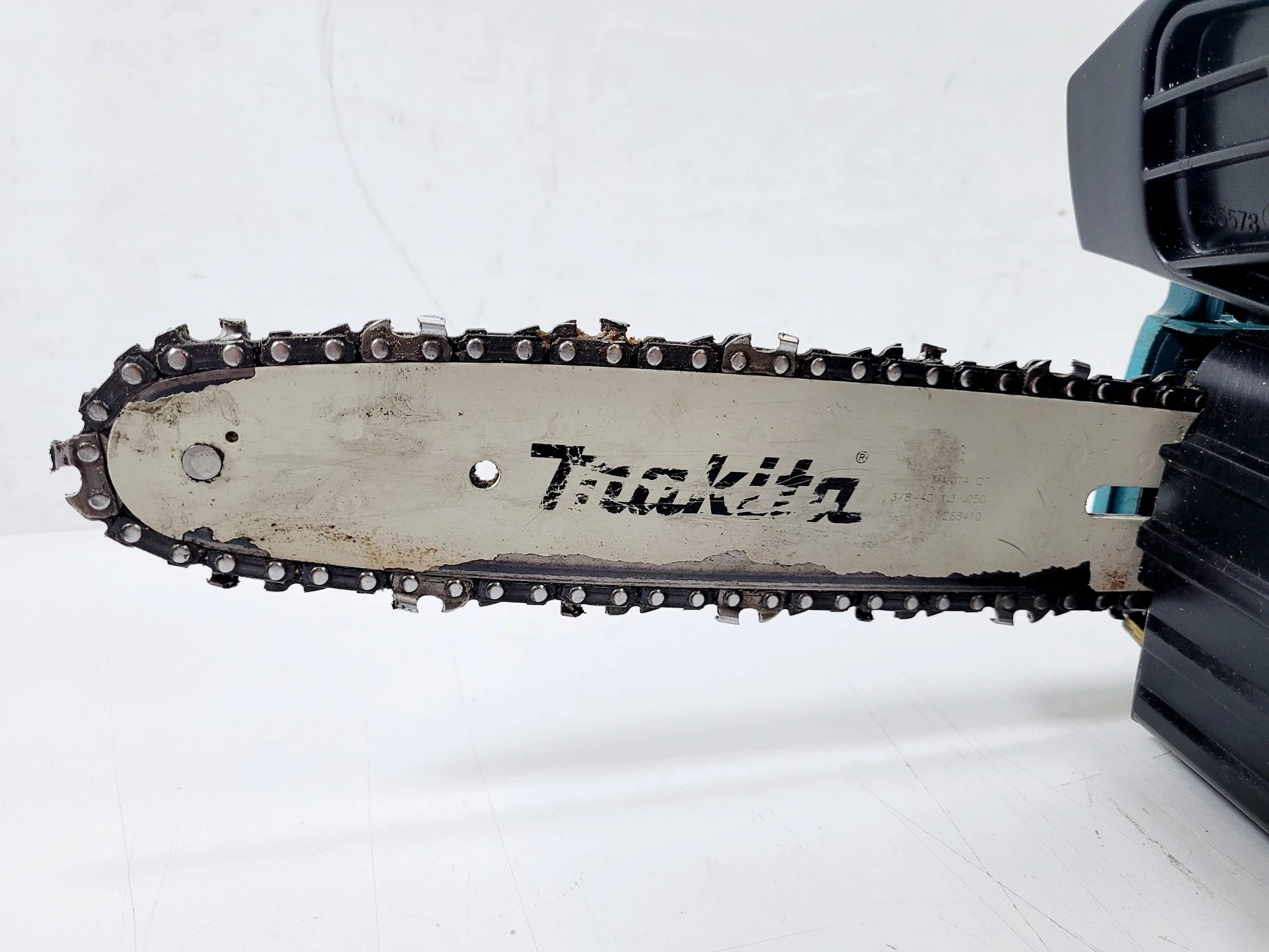 makita-ea3110t-pilarka-lancuchowa-spalinowa-kod-producenta-ea3110t