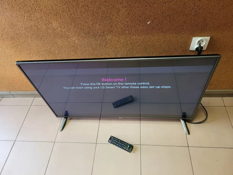 TV LG 42LF5800 42" SMART TV!