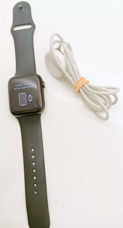 SMARTWATCH APPLE WATCH SERIES 5 GPS 44MM CZARNY