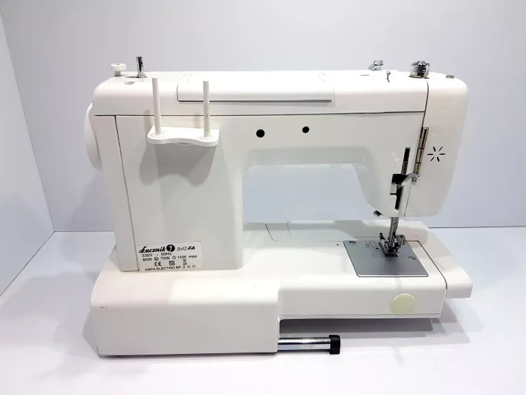 MASZYNA DO SZYCIA ŁUCZNIK 340 FA + PUD
