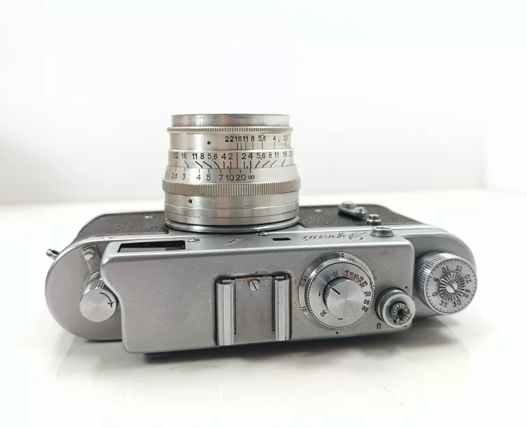 APARAT FOTOGRAFICZNY ZORKI 4 ZORKA 4 + OBIEKTYW JUPITER-8 2/50 50MM FUTER