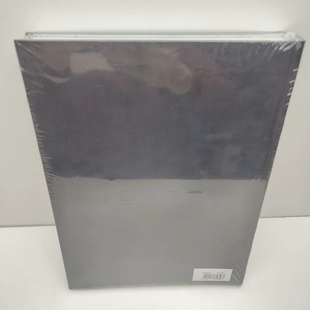 klaser-filatelistyczny-na-znaczki-60-stron-leuchtturm-marka-leuchtturm